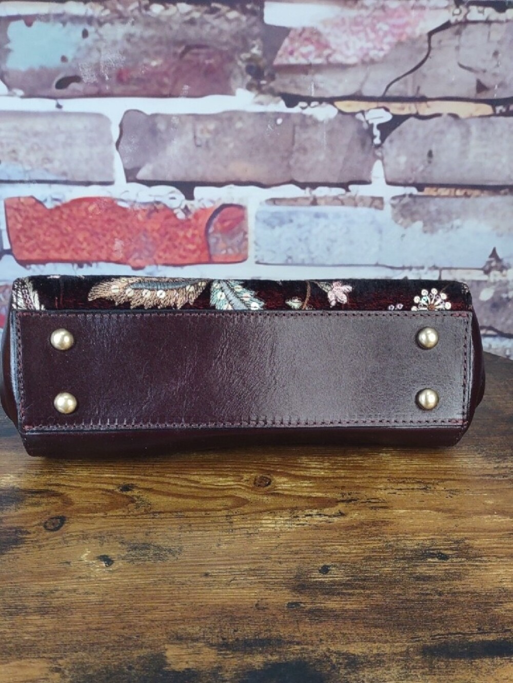 Patricia Nash "Kelmscott" Burgundy Embroidered Velvet Frame Bag - Picture 5 of 11